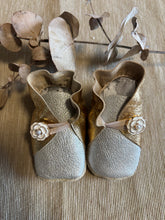 Load image into Gallery viewer, 10cm Button Bootie - Gold & Silver