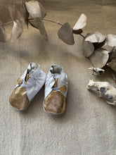 Load image into Gallery viewer, 11cm Button Bootie - White & Gold Leather