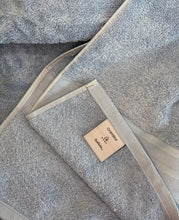 Load image into Gallery viewer, Appliquéd Towel - Howdy