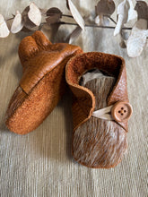 Load image into Gallery viewer, 10cm Button Bootie - Tan Leather & Cowhide
