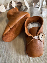 Load image into Gallery viewer, 11cm Button Bootie - Tan Leather