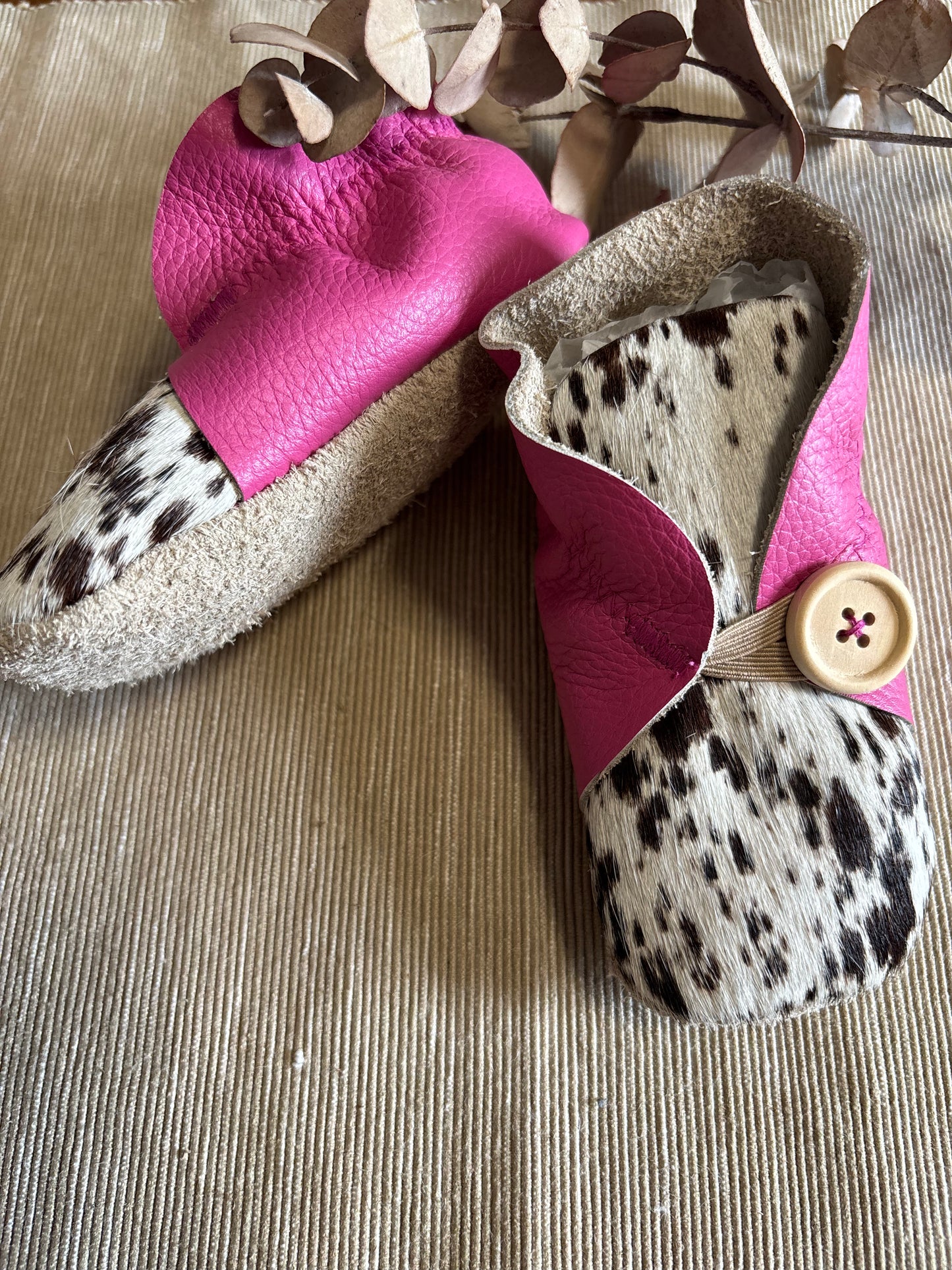 13cm Button Bootie - Fuchsia Leather & Splatter Painted Cowhide