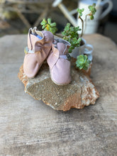 Load image into Gallery viewer, Button Bootie - Dusty Pink Leather