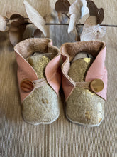 Load image into Gallery viewer, 9cm Button Bootie - Pink Leather &amp; Gold Cowhide
