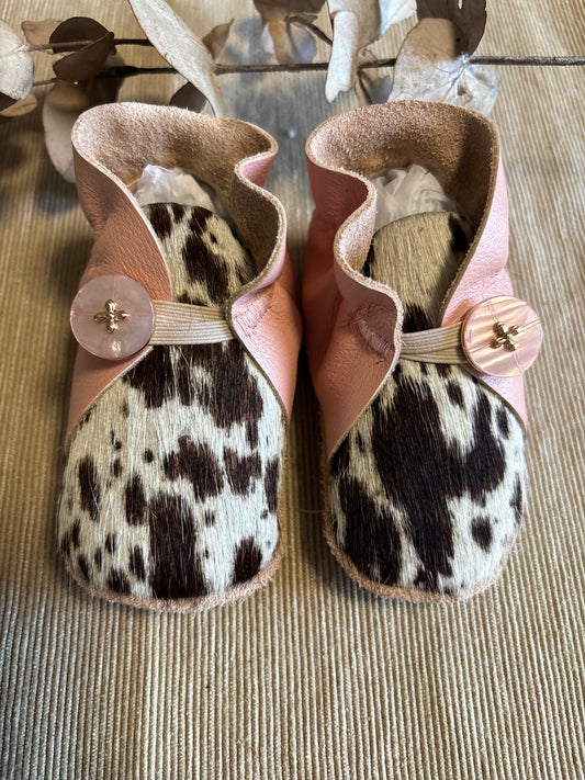 11cm Button Bootie - Pink Pearl Leather & Splatter Painted Cowhide