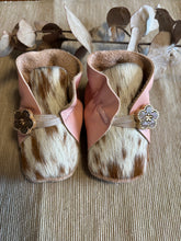 Load image into Gallery viewer, 10cm Button Bootie - Pink Leather &amp; Cowhide
