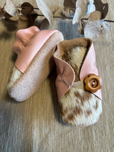 Load image into Gallery viewer, 10cm Button Bootie - Pink Pearl Leather &amp; Cowhide
