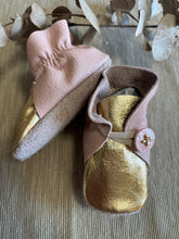 Load image into Gallery viewer, 11cm Button Bootie - Pink &amp; Gold Leather
