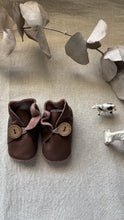 Load image into Gallery viewer, 10cm Button Bootie - Brown Leather
