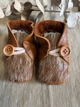 Load image into Gallery viewer, 10cm Button Bootie - Tan Leather &amp; Cowhide
