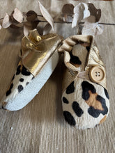 Load image into Gallery viewer, 12cm Button Bootie - Gold Leather and Painted Leopard Print Cowhide
