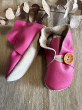 Load image into Gallery viewer, 12cm Button Bootie - Fuchsia Leather
