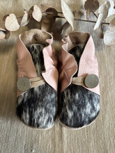 Load image into Gallery viewer, 12cm Button Bootie - Pink Leather and Cowhide
