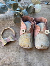 Load image into Gallery viewer, Booties &amp; Bow - Dusty Pink &amp; Gold Cowhide
