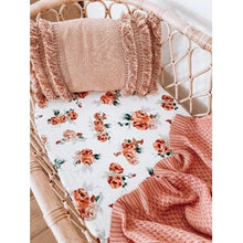 Load image into Gallery viewer, Rosebud - Bassinet Sheet / Change Pad Cover
