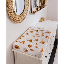 Load image into Gallery viewer, Lion - Bassinet Sheet / Change Pad Cover
