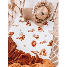 Load image into Gallery viewer, Lion - Bassinet Sheet / Change Pad Cover
